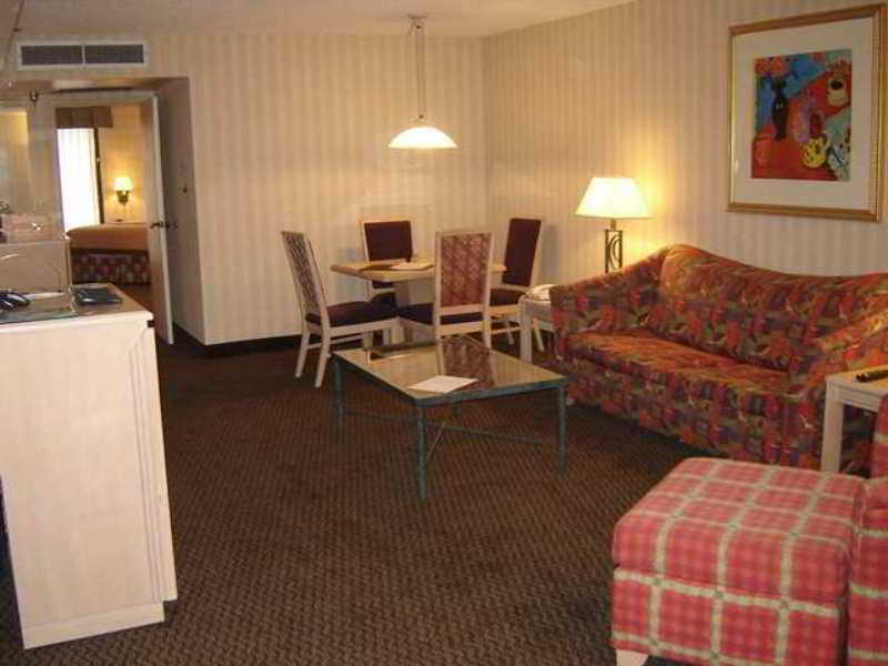 فندق برمنغهامفي  أجنحة إمباسي الفندقية بيرمينجهام الغرفة الصورة